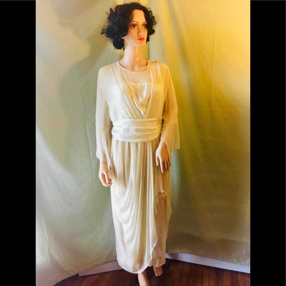 O’Connor Moffat & Co. 1919 100% silk wedding dress